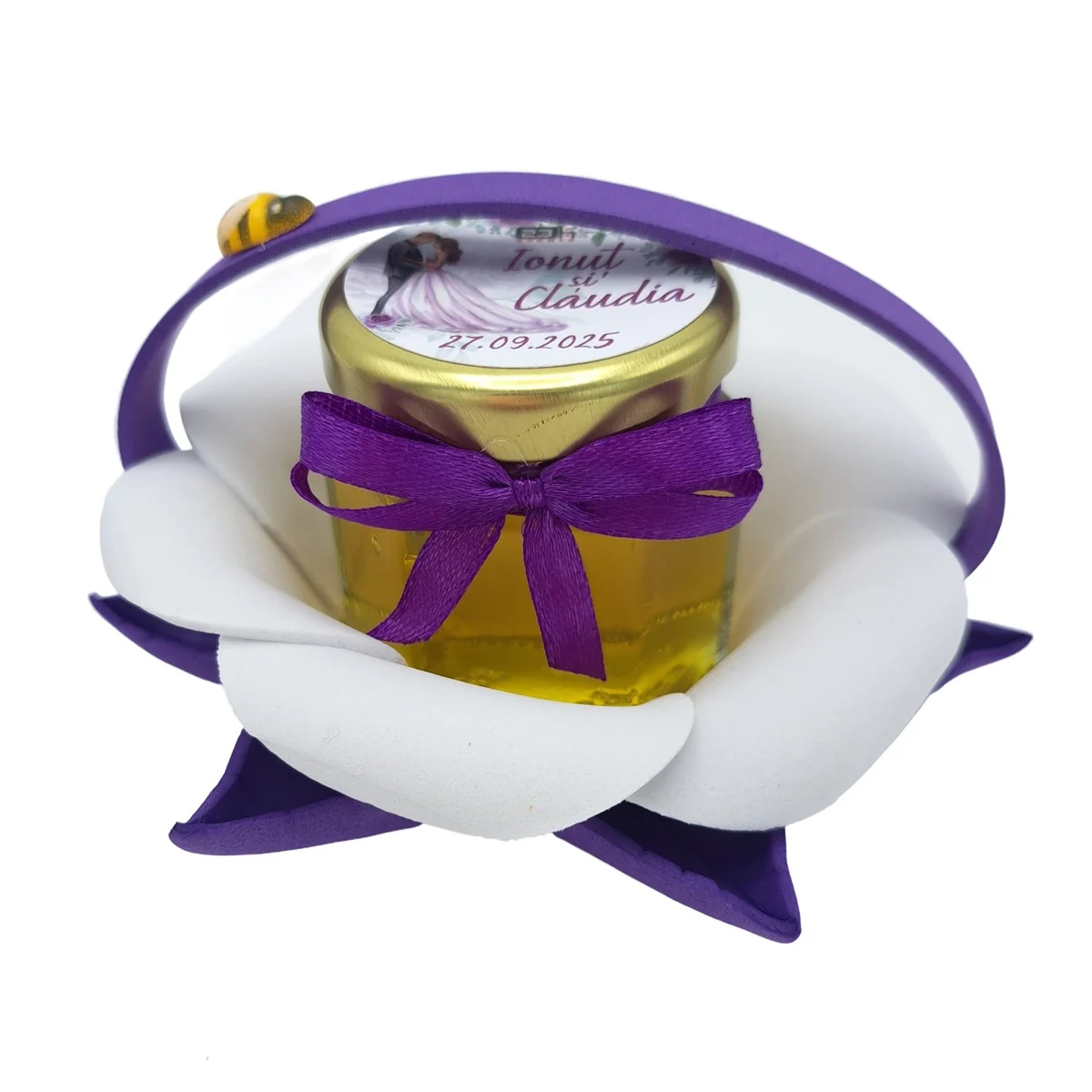Marturii dulci cu miere, model handmade Zumzet dulce - mov lila, cuplu miri, borcan 50 gr - imagine 3